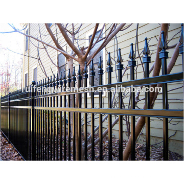 High Quality Spraying Plastic Sharp-Top Steel Fence